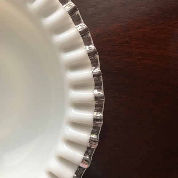 Vintage Fenton ‘Silver Crest’ Lot | Large Divided Basket and Candle Holder - Picture 7 of 12